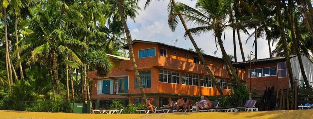 Oyo 246 Roy Villa Beach Hotel Kalutara Buitenkant foto