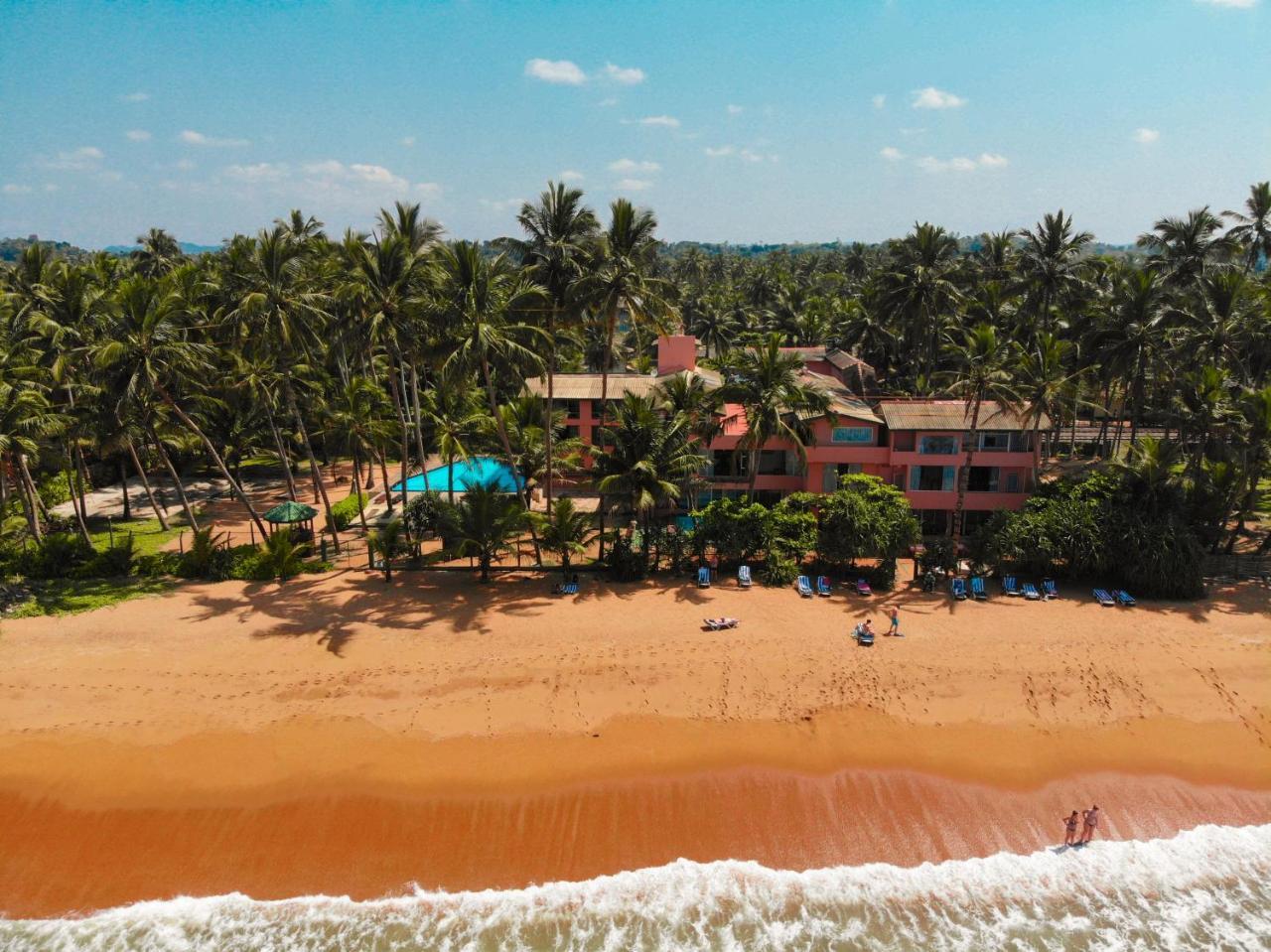 Oyo 246 Roy Villa Beach Hotel Kalutara Buitenkant foto